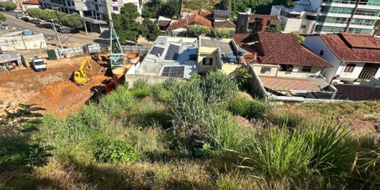 TERRENO COM 300 METROS QUADRADOS NA GÁVEA